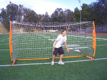 6x12 Soccer Bownet with Player